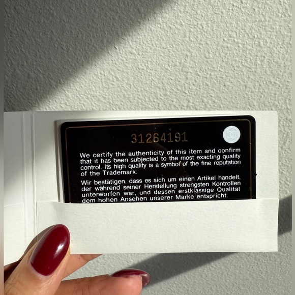 Authentic Chanel Classic Card Holder - Picture 9 of 10